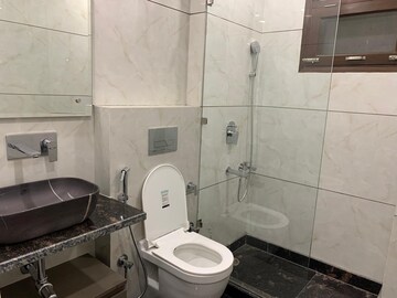 Bathroom in 3 BHK Builder Floor at Sector 17 Dwarka – for Rent