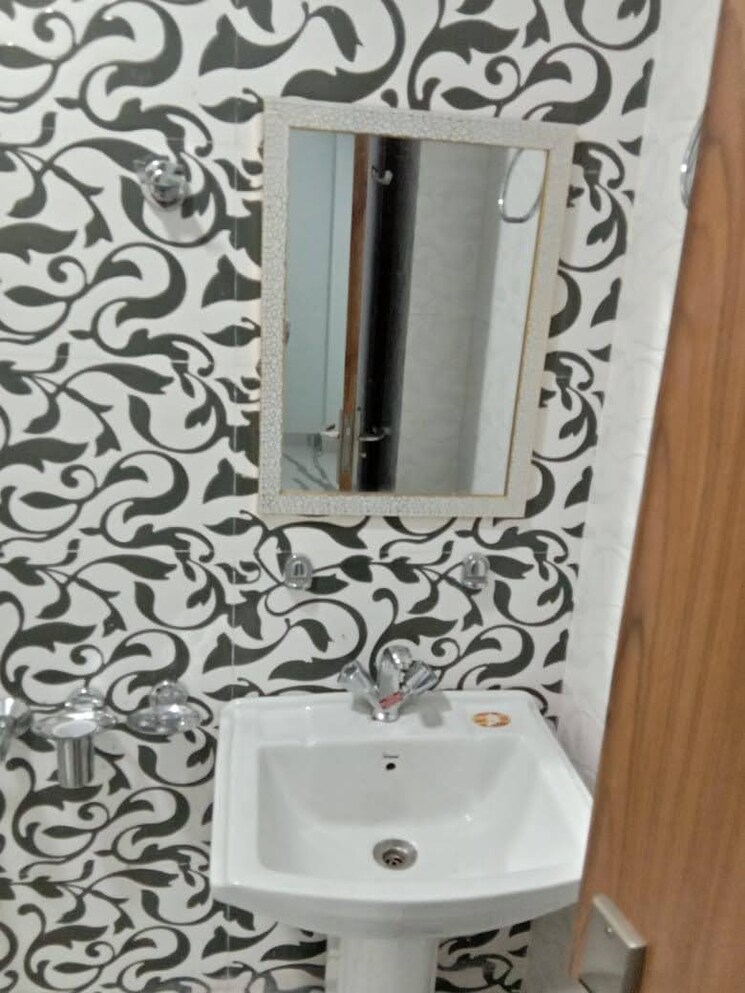 undefined, risland-sky-mansion 3 Bedroom 1200 Sq.Ft. Builder Floor In Chattarpur Delhi 9029801