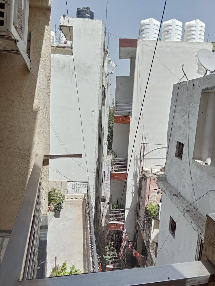 Balcony, risland-sky-mansion 3 Bedroom 1200 Sq.Ft. Builder Floor In Chattarpur Delhi 9029801