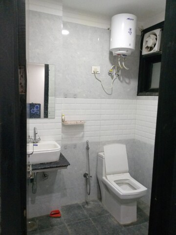 Master Bedroom in 1 BHK Builder Floor at Saket – for Rent