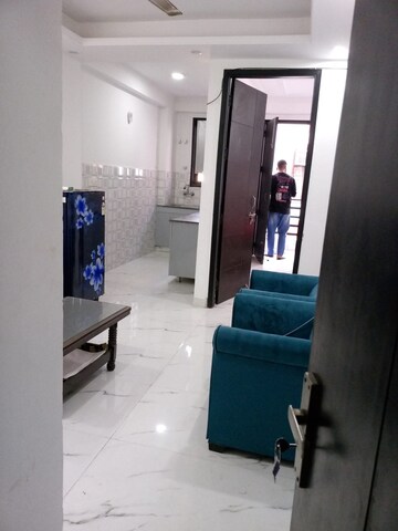 Furnished Amenities in 1 BHK Builder Floor at Saket – for Rent
