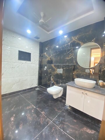Attached Bathroom in 3 BHK Builder Floor at Sector 19 Dwarka – for Rent