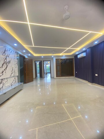 Building Lobby in 3 BHK Builder Floor at Sector 19 Dwarka – for Rent