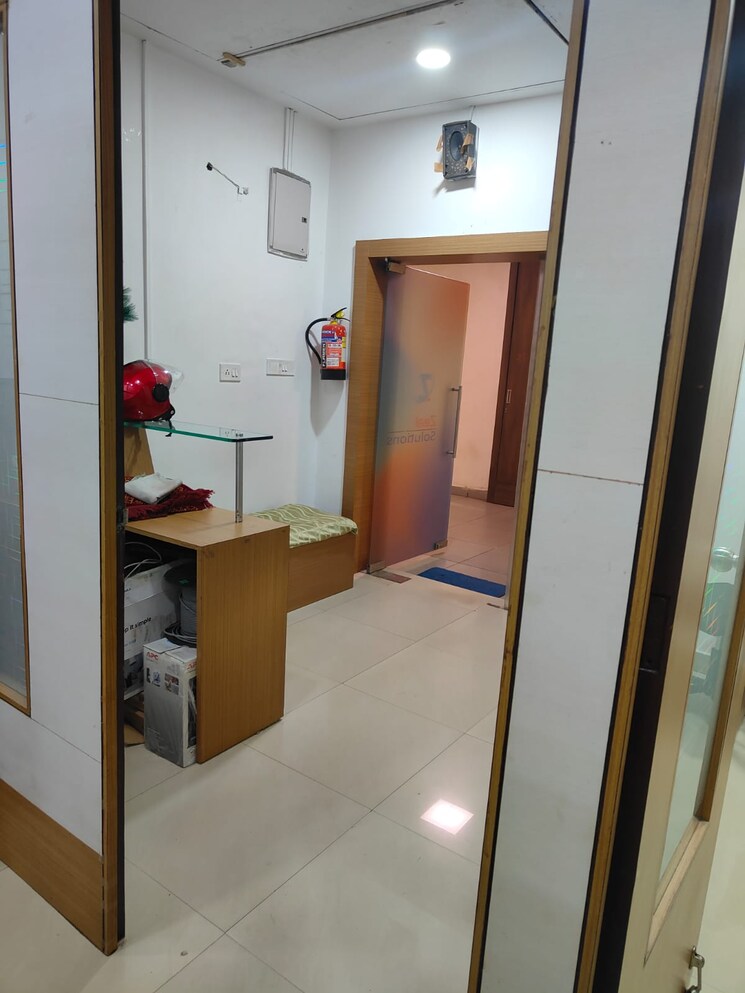 Bathroom, salt lake sector v Commercial Office Space 1131 Sq.Ft. In Salt Lake Sector V Kolkata 9029803
