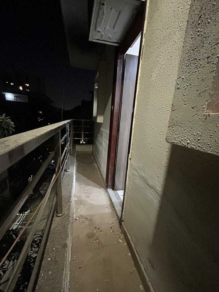 Balcony, sushant lok i 1 RK 250 Sq.Ft. Builder Floor In Sushant Lok I Gurgaon 9029821