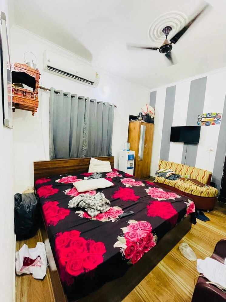 Bedroom, greenwood-city 2 Bedroom 350 Sq.Yd. Independent House In Sector 40 Gurgaon 9029847