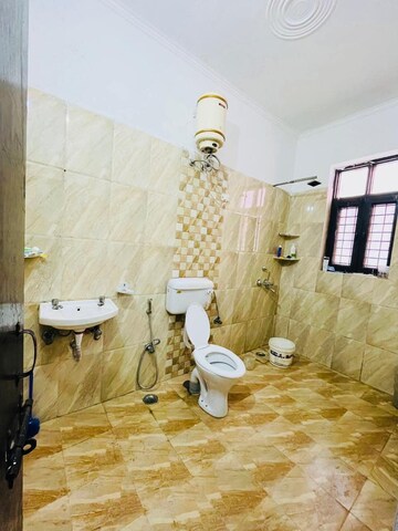 Bathroom in 2 BHK Independent House at Greenwood City, Sector 40 – for Rent