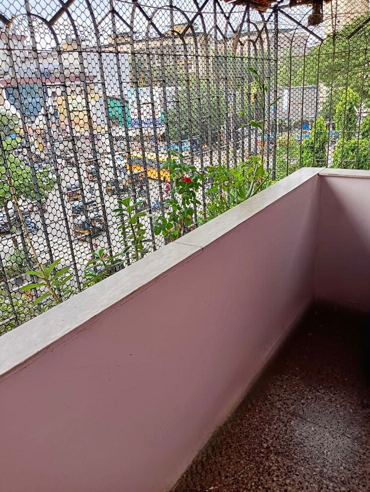 Balcony, sector 5 3 Bedroom 685 Sq.Ft. Apartment In Sector 5 Thane 9029703