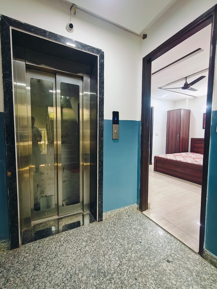 undefined, sushant lok i 1 RK 250 Sq.Ft. Builder Floor In Sushant Lok I Gurgaon 9029865