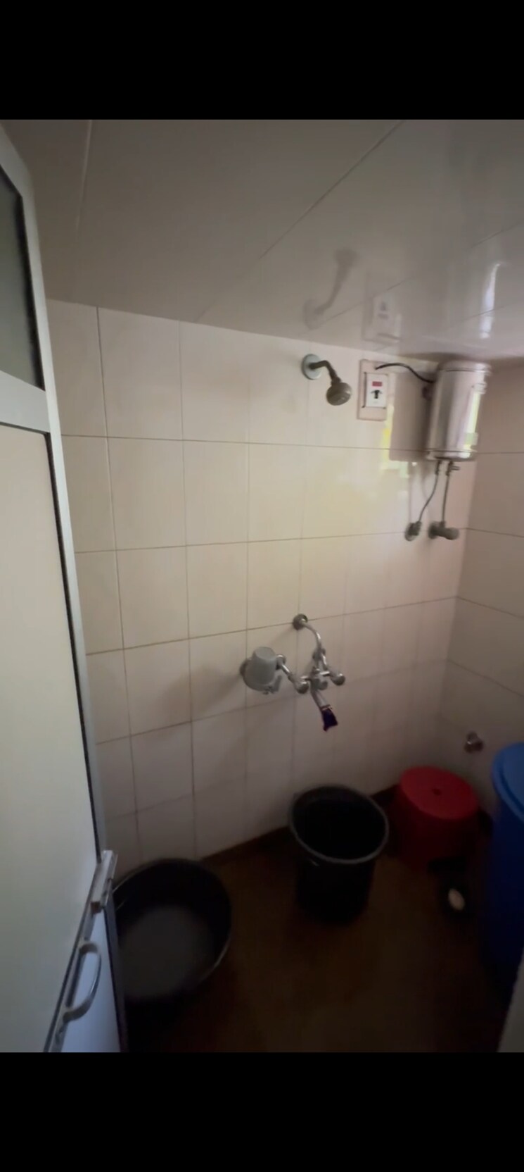 Bathroom, nav-aasawari-chs 1 Bedroom 478 Sq.Ft. Apartment In Andheri East Mumbai 9029879