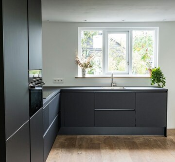Kitchen in 3 BHK Builder Floor at Sector 7 – for Rent
