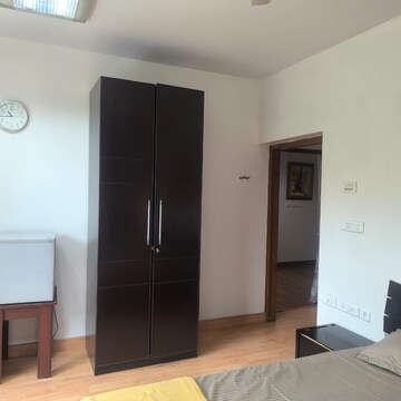 Room in 3 BHK Apartment at VC Royale, Cmh Road – for Rent