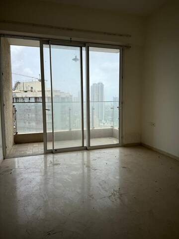 Room in 4 BHK Apartment at LnT Realty Crescent Bay, Parel – for Sale