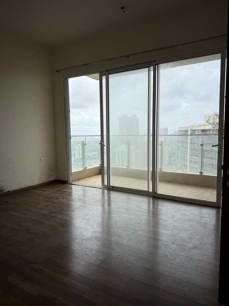 Room, lnt-realty-crescent-bay 4 Bedroom 2600 Sq.Ft. Apartment In Parel Mumbai 9029884