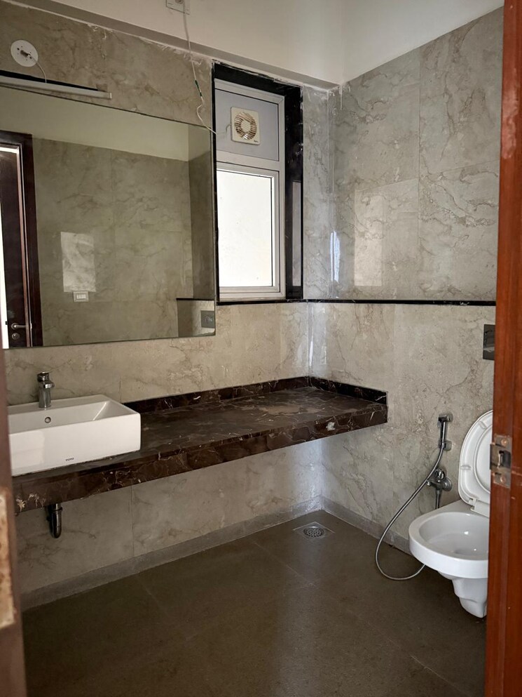 Kitchen, lnt-realty-crescent-bay 4 Bedroom 2600 Sq.Ft. Apartment In Parel Mumbai 9029884