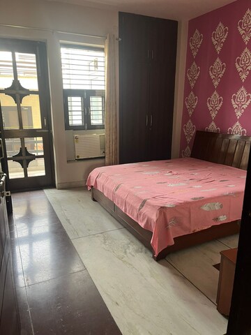 2 BHK Apartment For Rent in Panchsheel Greens, Sector 16 Greater Noida