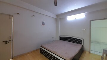 Room in 3 BHK Apartment at Shankar Nagar – for Rent