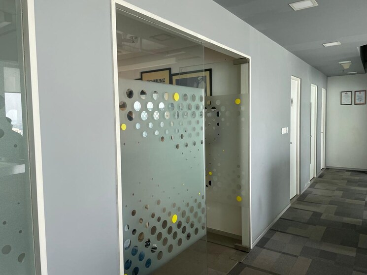 Room, salt lake sector v Commercial Office Space 1943 Sq.Ft. In Salt Lake Sector V Kolkata 9029991