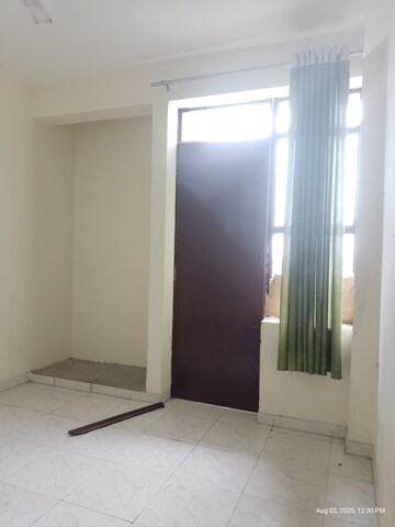 Room in 1 BHK Apartment at Omaxe GH6 EWS and LIG, Sarsawan – for Rent