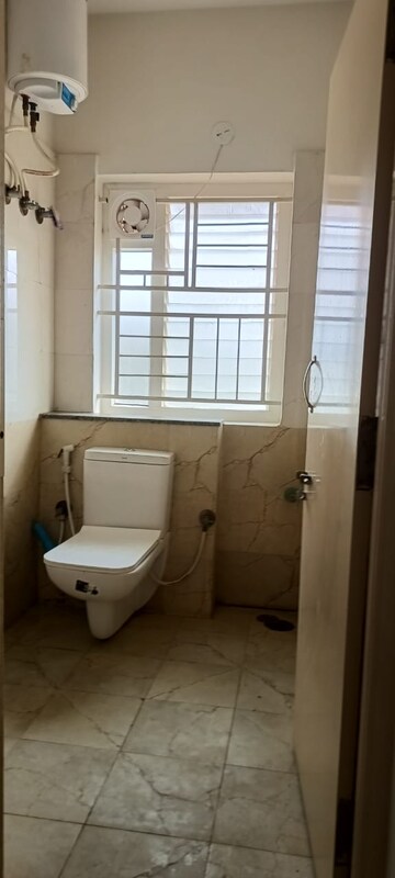 Attached Bathroom in 2 BHK Apartment at Hoodi – for Rent