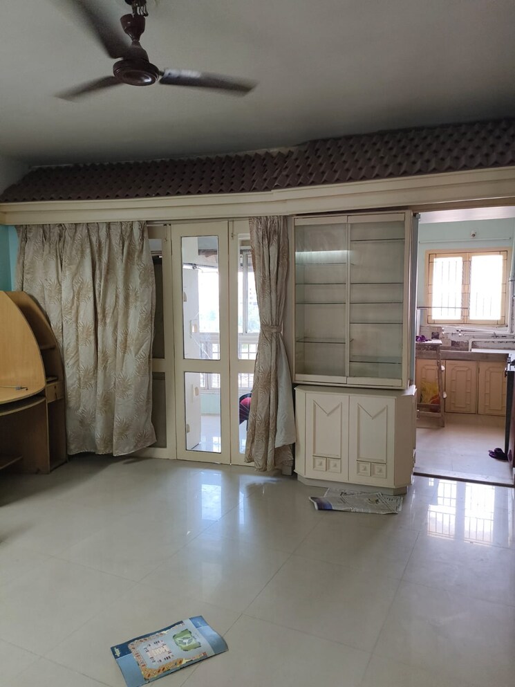 Living Room, adajan 1 Bedroom 540 Sq.Ft. Apartment In Adajan Surat 9030021