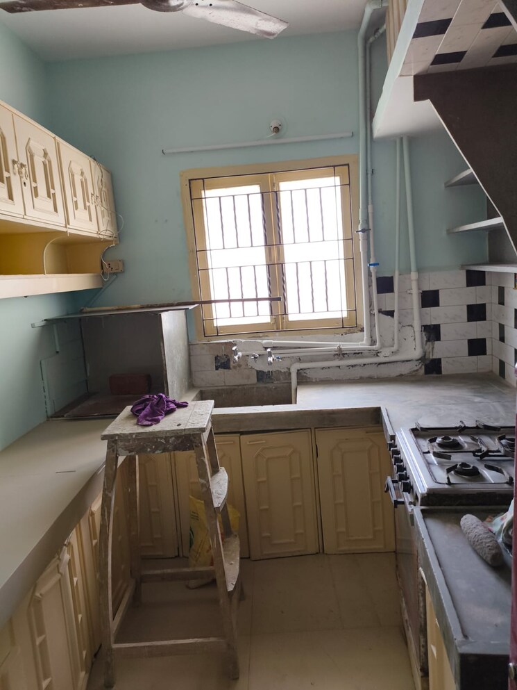 Kitchen, adajan 1 Bedroom 540 Sq.Ft. Apartment In Adajan Surat 9030021