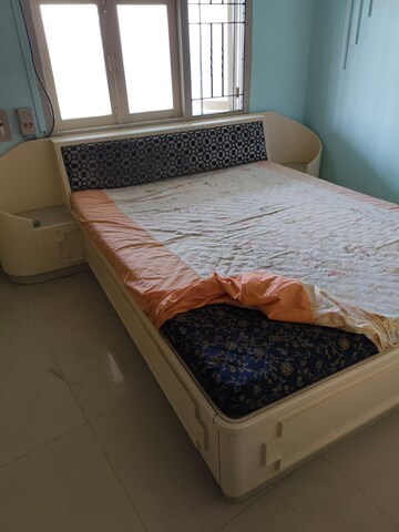 1 BHK Apartment For Rent in Adajan