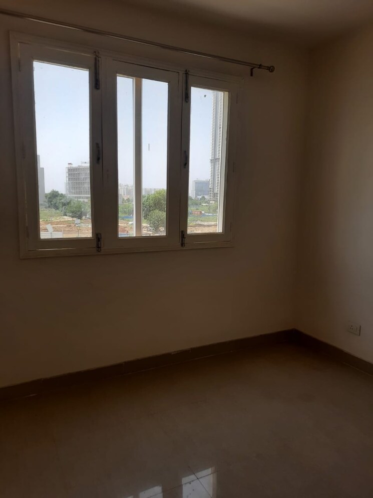 Room, emaar-emerald-floors-premier 3 Bedroom 1650 Sq.Ft. Apartment In Sector 65 Gurgaon 9030073