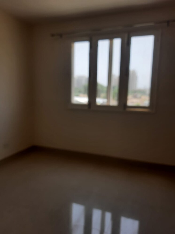 Room, emaar-emerald-floors-premier 4 Bedroom 1975 Sq.Ft. Apartment In Sector 65 Gurgaon 9030084