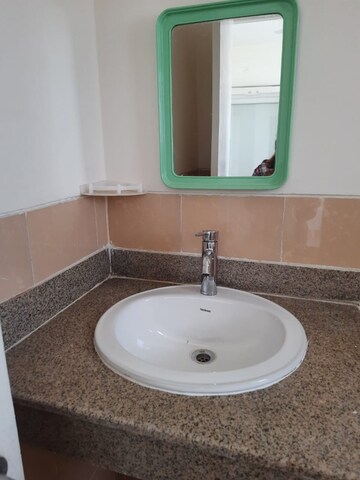 Bathroom in 4 BHK Apartment at Emaar Emerald Floors Premier, Sector 65 – for Rent