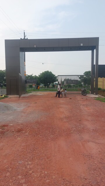  Industrial Plot – Exterior View View at Etmadpur - for Sale