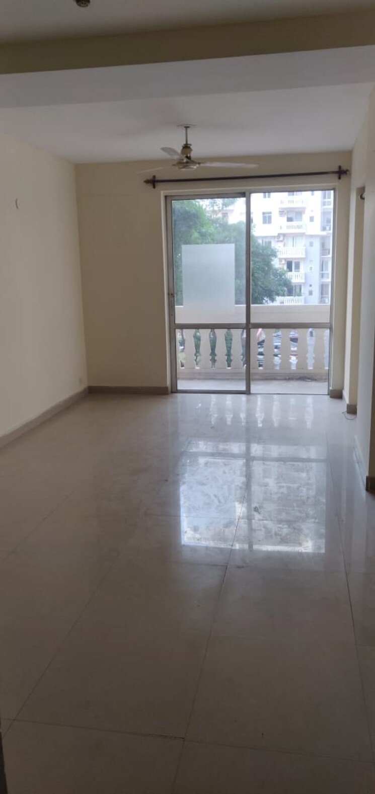 Room, dlf-the-carlton-estate 3 Bedroom 1377 Sq.Ft. Apartment In Dlf Phase V Gurgaon 9030127