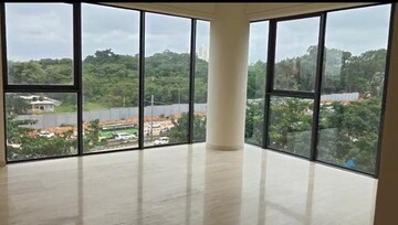 Room in 5 BHK Apartment at Embassy Lake Terrace, Hebbal – for Rent