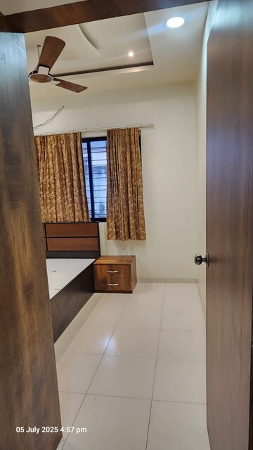 Furnished Amenities in 2 BHK Apartment at Govind Nagar – for Rent