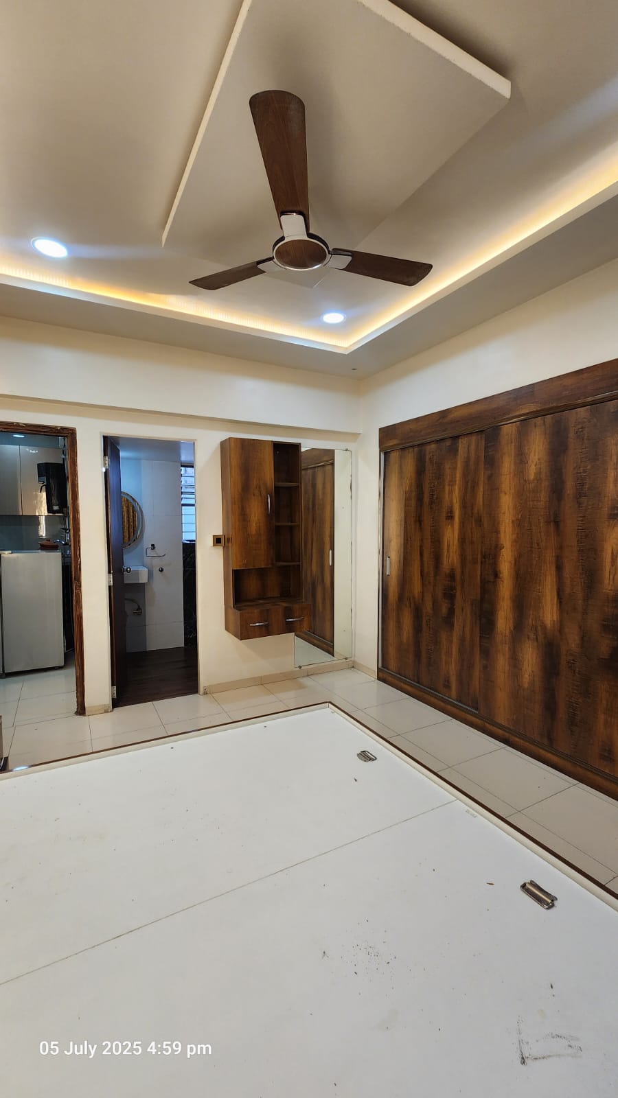 2 BHK + Servant Room,Extra Room Apartment For Rent in Govind Nagar