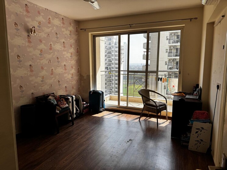 Living Room, smart-world-orchard 3.5 Bedroom 1650 Sq.Ft. Apartment In Sector 61 Gurgaon 9030170