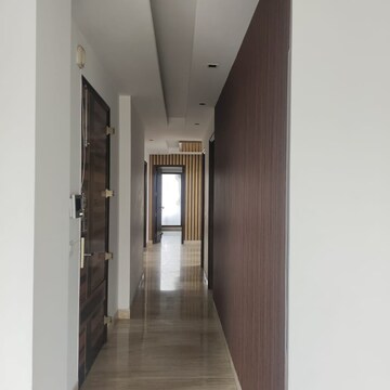 4 BHK Independent House – Exterior View View at Golf Links - for Sale