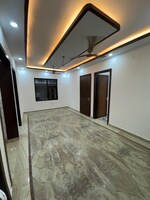 4 BHK + Extra Room 2300 Sq.Ft. Builder Floor in Green Fields Colony