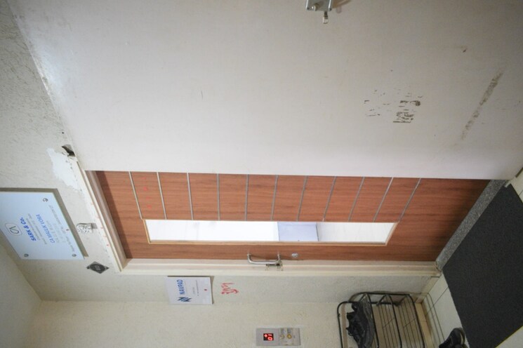 undefined, titanium-city-centre Commercial Office Space 558 Sq.Ft. In Satellite Ahmedabad 9030209