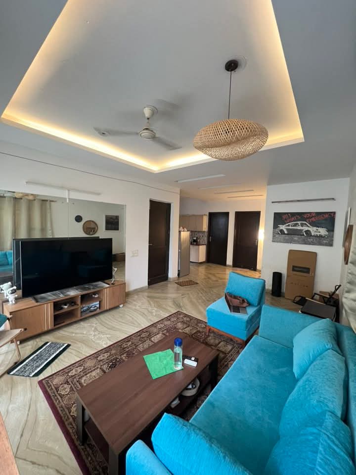 4 BHK + Servant Room,Extra Room Apartment For Rent in Shapoorji Pallonji Joyville Gurgaon