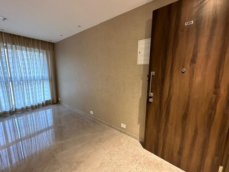 Room, hiranandani-regent-hill 1 Bedroom 392 Sq.Ft. Apartment In Powai Mumbai 9030242