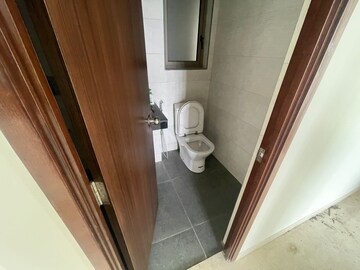 Bathroom in 2 BHK Apartment at Kalpataru Paramount, Kapur Bawdi – for Rent