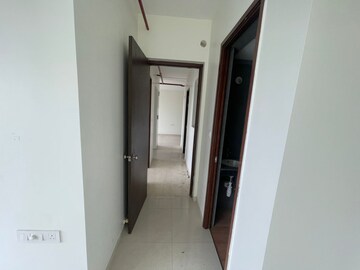 Building Lobby in 2 BHK Apartment at Kalpataru Paramount, Kapur Bawdi – for Rent