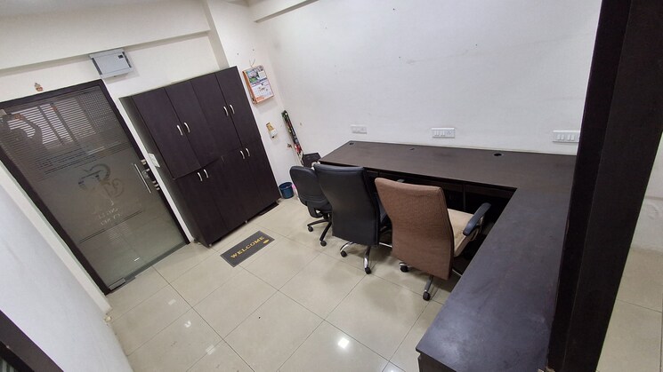 Team Area, titanium-city-centre Commercial Office Space 373 Sq.Ft. In Satellite Ahmedabad 9030246