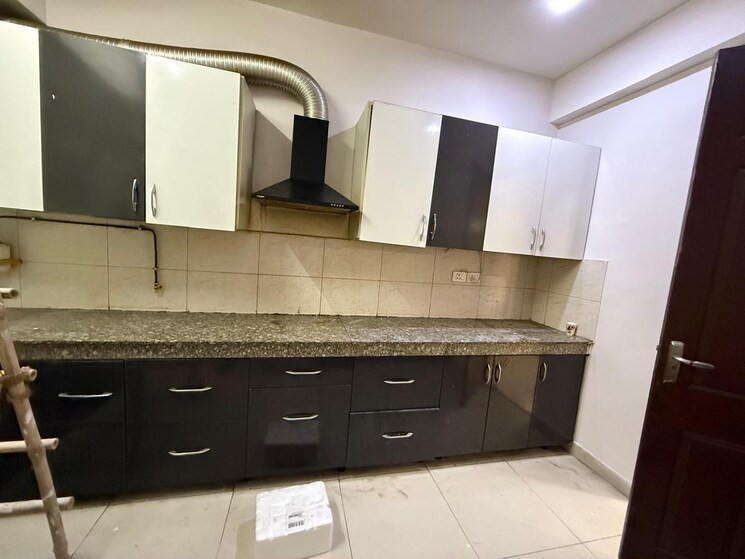Kitchen, 3c-lotus-300 4 Bedroom 4644 Sq.Ft. Apartment In Sector 107 Noida 9030273