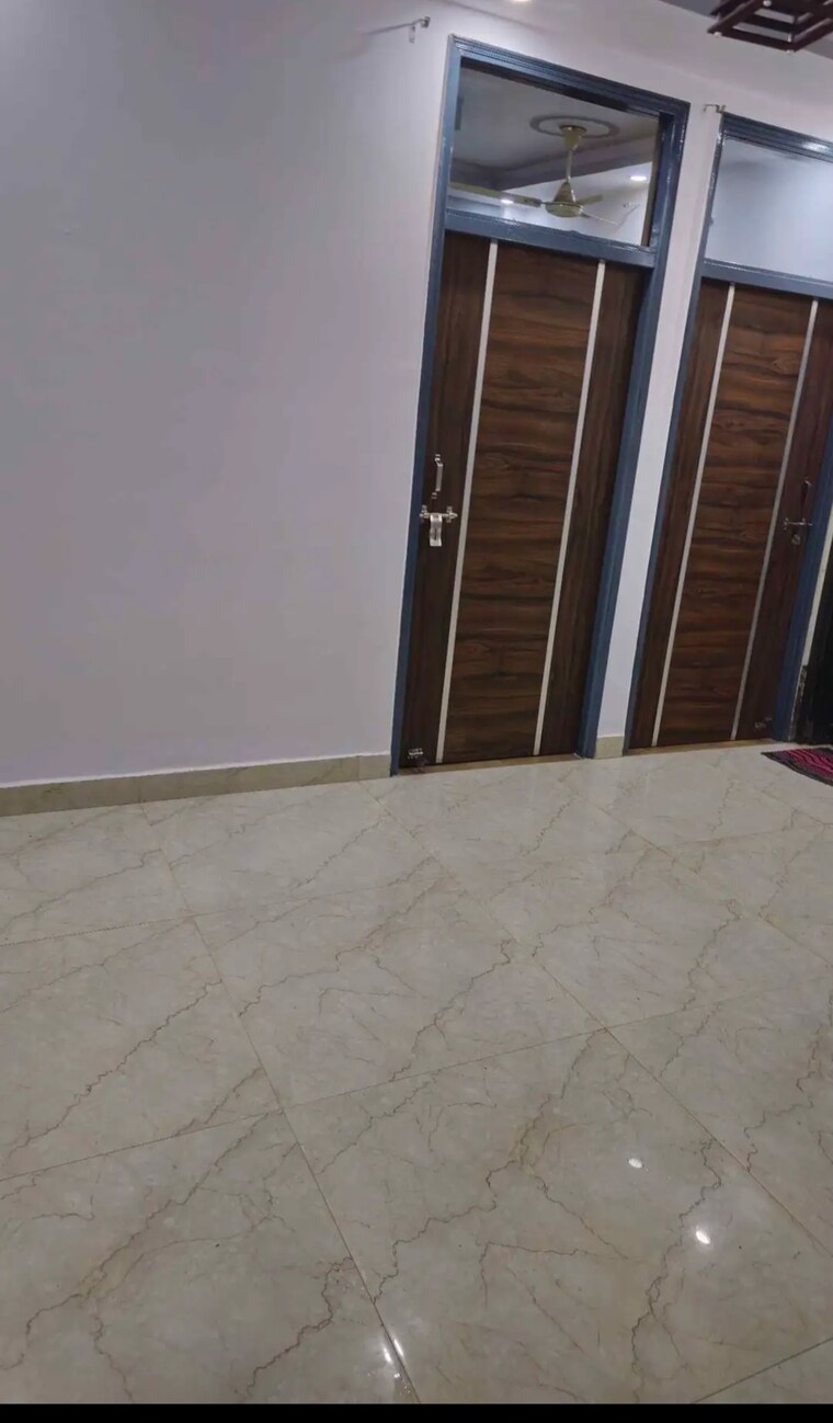 undefined, khanpur 2.5 Bedroom 555 Sq.Ft. Builder Floor In Khanpur Delhi 9030285