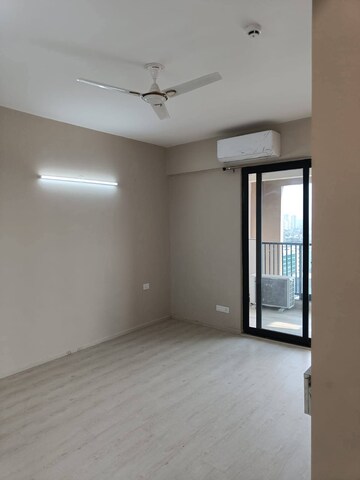 Room in 2 BHK Apartment at M3M Heights, Sector 65 – for Sale