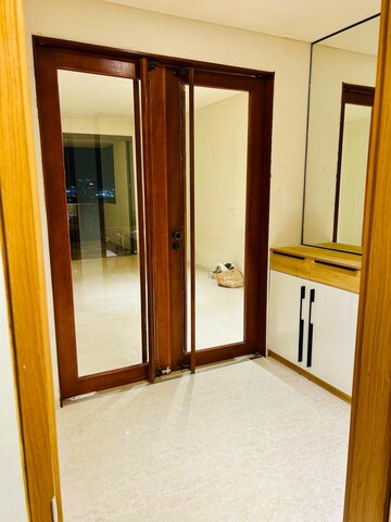 Room in 3 BHK Apartment at Embassy Lake Terrace, Hebbal – for Rent