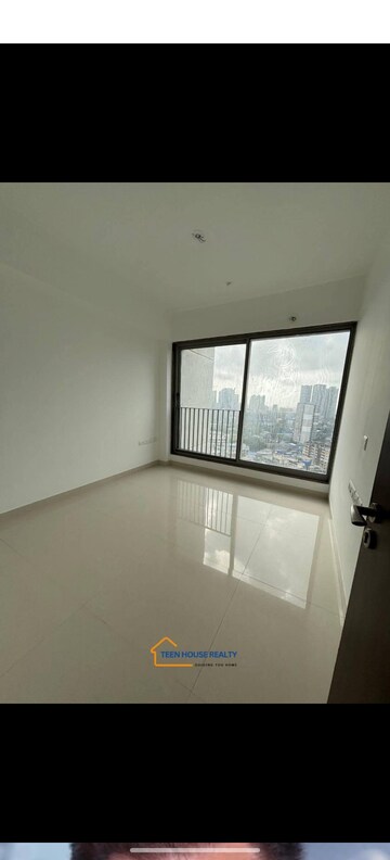Room in 2 BHK Apartment at Sunteck City Avenue 4, Goregaon West – for Rent