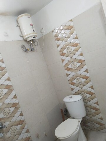Bathroom in 3 BHK Apartment at Gomti Nagar – for Rent